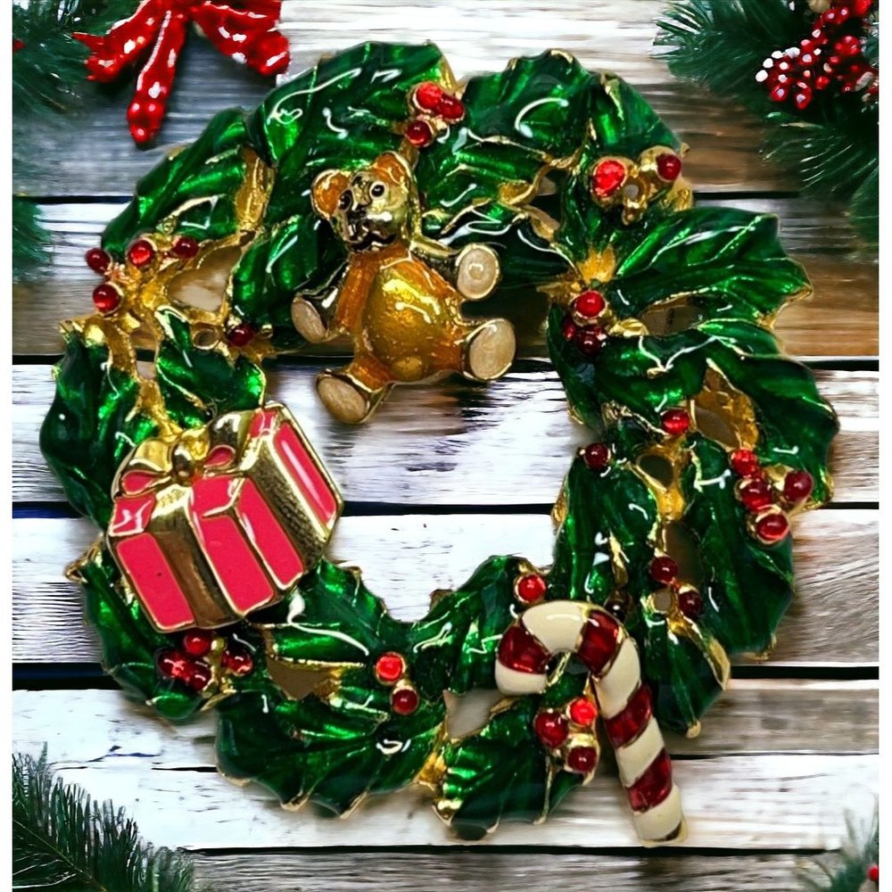 Christmas Wreath Brooch and Mini Detachable Pins Gold Tone Green Enamel 4 Piece